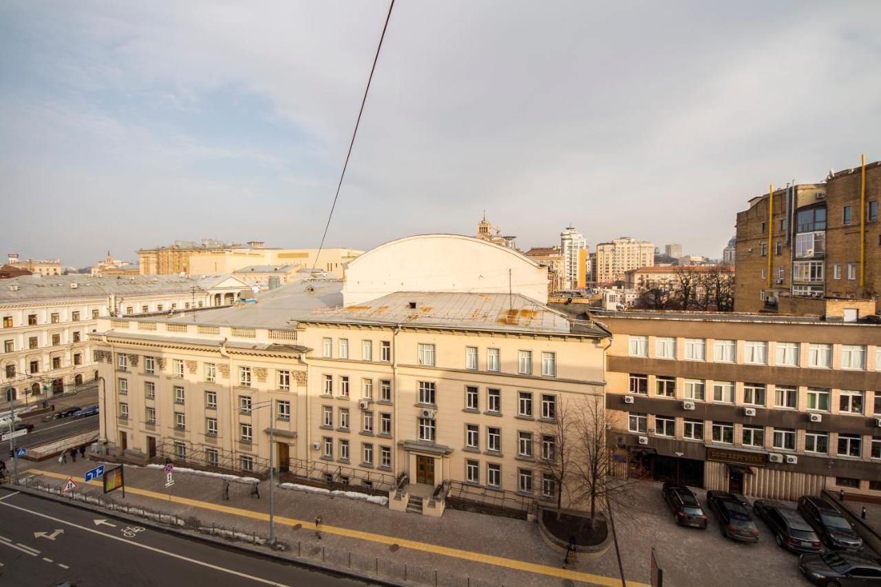 Apartment дизайнерські у центрі біля цуму *