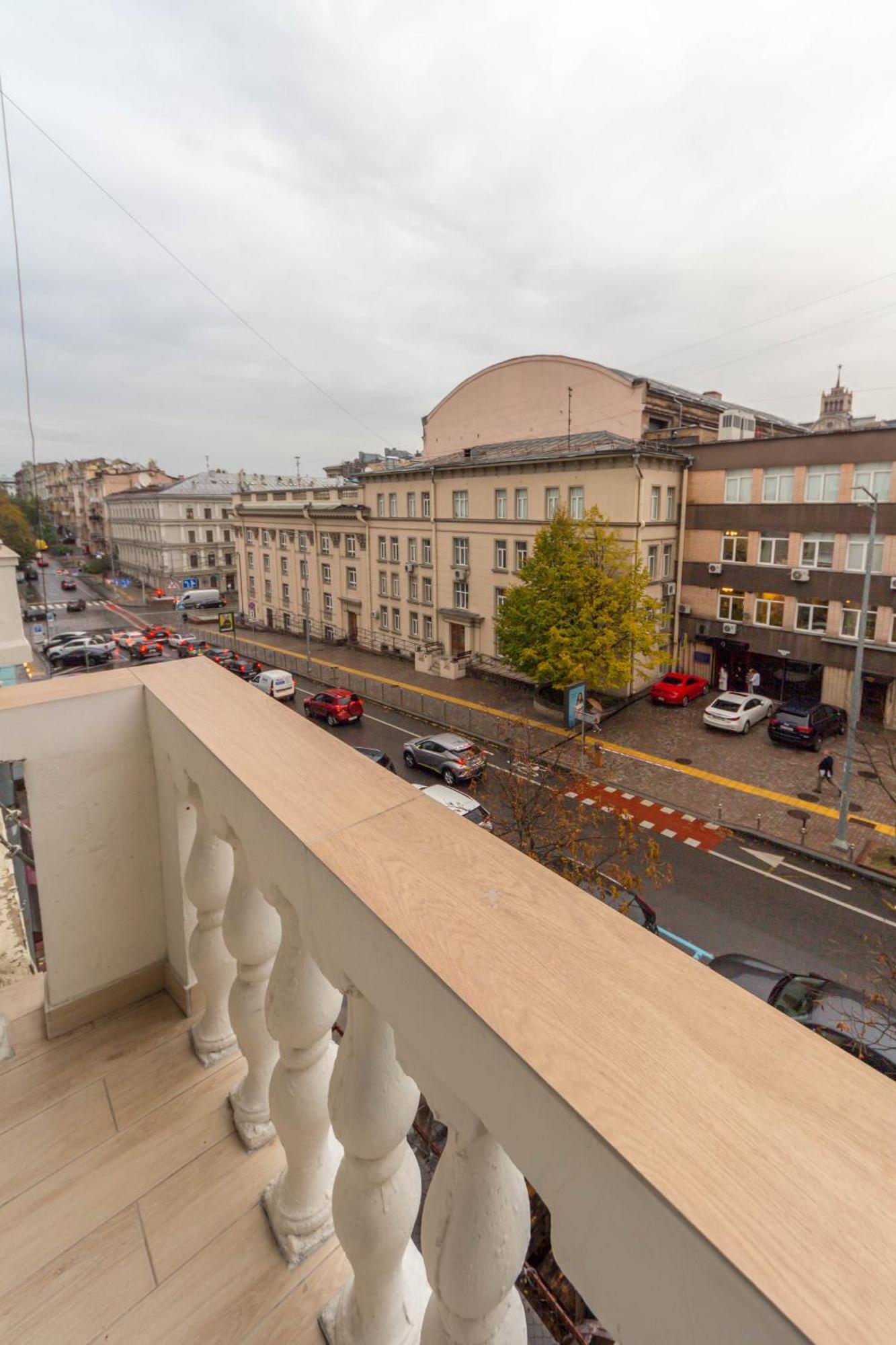 дизайнерські у центрі біля цуму Apartment