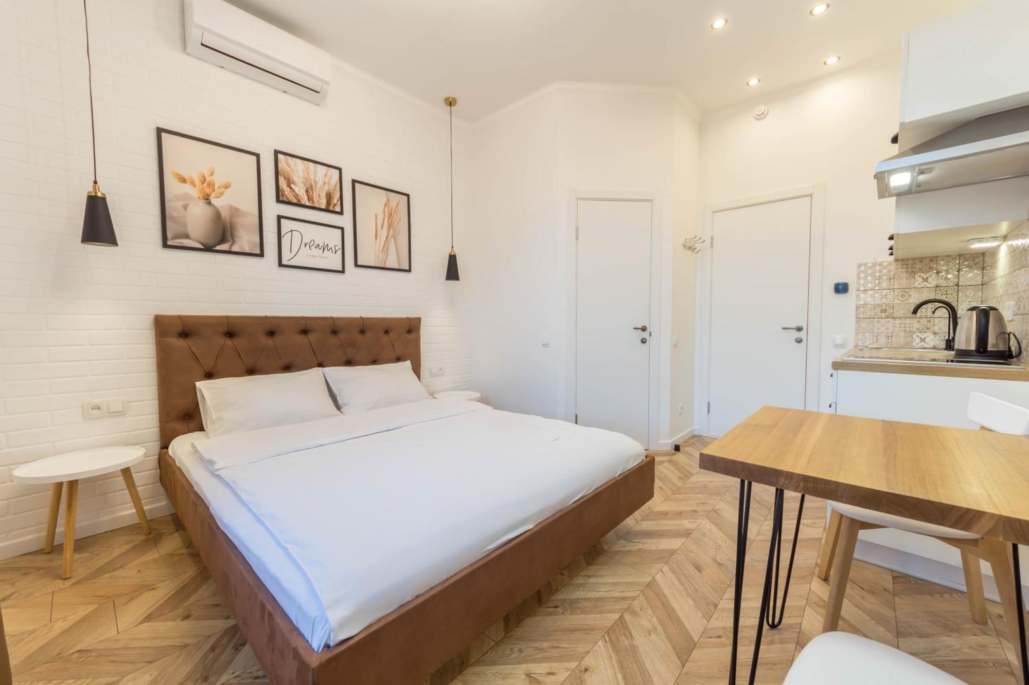 Apartment дизайнерські у центрі біля цуму Kyiv